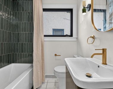 1622 Dempster Street - Photo Thumbnail 16