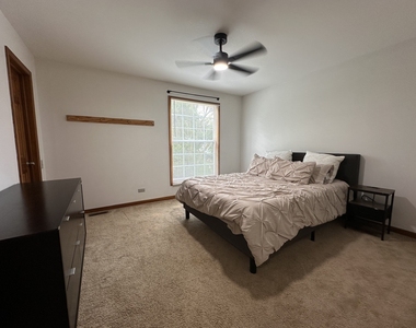 1381 Glacier Parkway - Photo Thumbnail 9