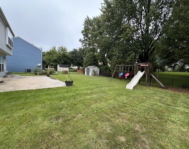 1381 Glacier Parkway - Photo Thumbnail 15