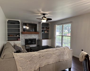 1381 Glacier Parkway - Photo Thumbnail 3