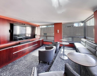 440 N Wabash Avenue - Photo Thumbnail 14