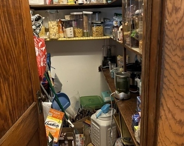 1341 W Eddy Street - Photo Thumbnail 6