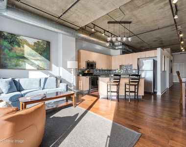 111 S Morgan Street - Photo Thumbnail 4