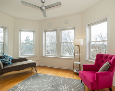 2734 W Argyle Street - Photo Thumbnail 1