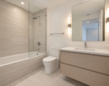 350 West 37th Street - Photo Thumbnail 3