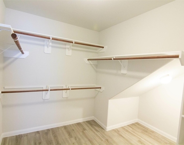 5410 Tobins Gully Drive - Photo Thumbnail 10