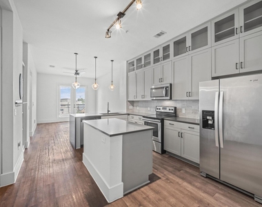 1508 Blodgett Street - Photo Thumbnail 6