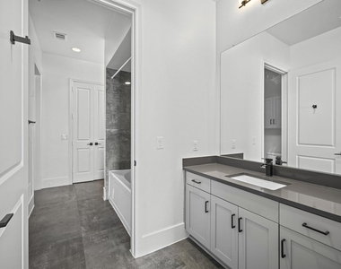 1508 Blodgett Street - Photo Thumbnail 16
