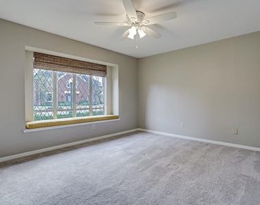 2202 Robinhood - Photo Thumbnail 11