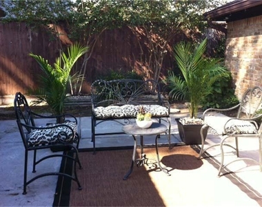 2202 Robinhood - Photo Thumbnail 14