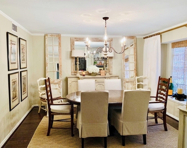2202 Robinhood - Photo Thumbnail 16