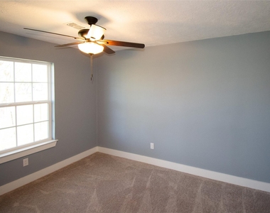 518 S Masonic Street - Photo Thumbnail 24