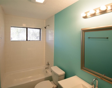 518 S Masonic Street - Photo Thumbnail 27