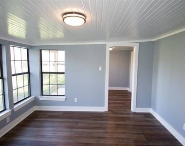 518 S Masonic Street - Photo Thumbnail 22