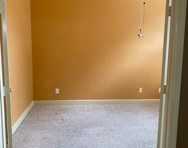 5219 Emerald Trace Court - Photo Thumbnail 17