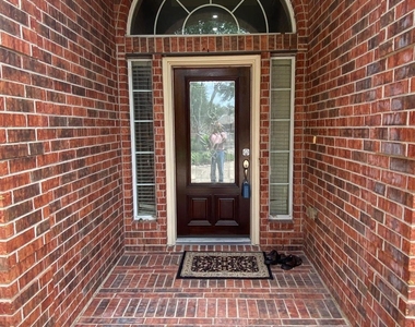 5219 Emerald Trace Court - Photo Thumbnail 3
