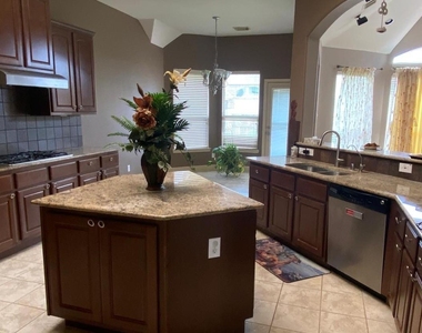 5219 Emerald Trace Court - Photo Thumbnail 14