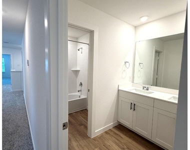 3507 Goldfinch Woods Drive - Photo Thumbnail 21