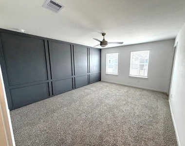 3507 Goldfinch Woods Drive - Photo Thumbnail 12
