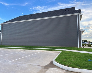 3507 Goldfinch Woods Drive - Photo Thumbnail 35