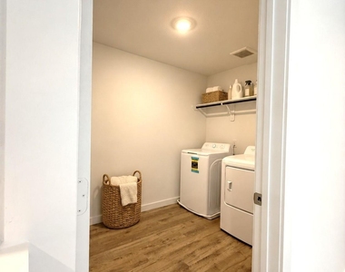 3507 Goldfinch Woods Drive - Photo Thumbnail 19