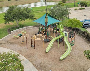 3507 Goldfinch Woods Drive - Photo Thumbnail 37