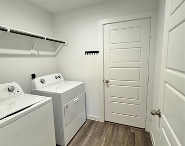 8707 Anacua Drive - Photo Thumbnail 18