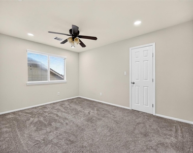 8806 Willow Wind Lane - Photo Thumbnail 41