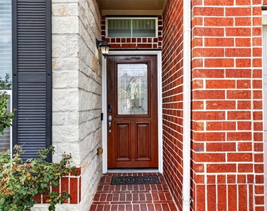 8806 Willow Wind Lane - Photo Thumbnail 12