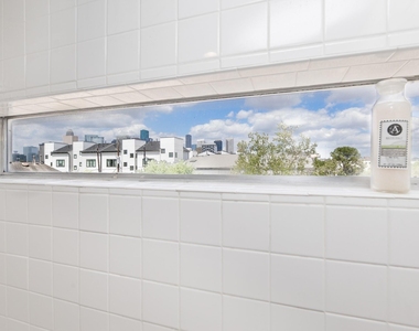 2714 Chenevert Street - Photo Thumbnail 35