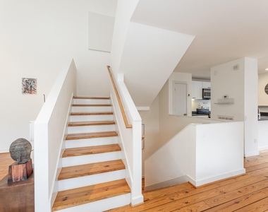 2714 Chenevert Street - Photo Thumbnail 25