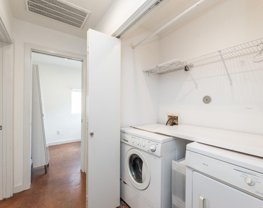2714 Chenevert Street - Photo Thumbnail 39