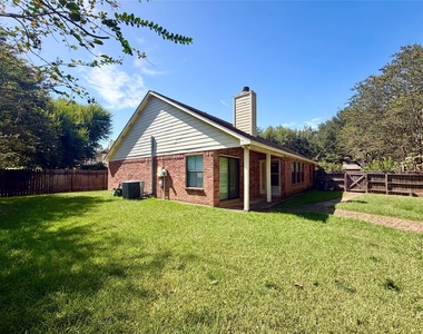 4615 Leicester Way - Photo Thumbnail 20