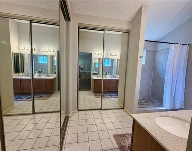 4615 Leicester Way - Photo Thumbnail 14