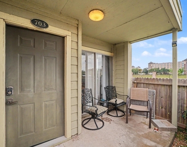 18800 Egret Bay Boulevard - Photo Thumbnail 2