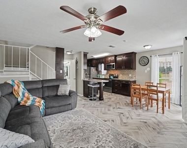18800 Egret Bay Boulevard - Photo Thumbnail 4