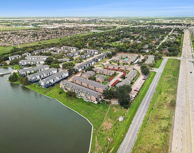 18800 Egret Bay Boulevard - Photo Thumbnail 24