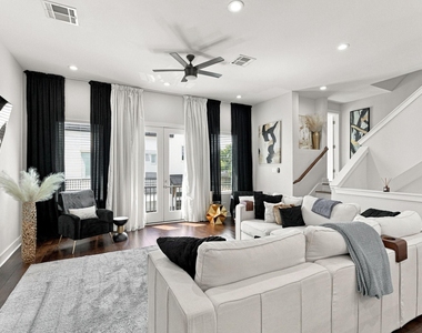 2312 Campbell Road - Photo Thumbnail 6