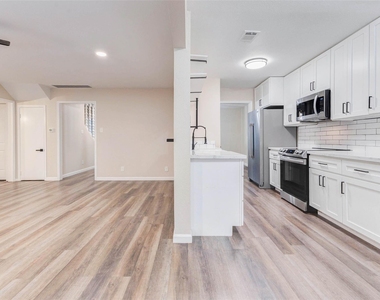 11222 Sagepark Lane - Photo Thumbnail 14
