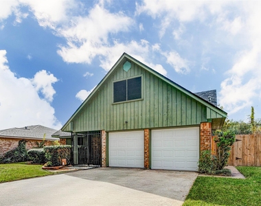 11222 Sagepark Lane - Photo Thumbnail 3
