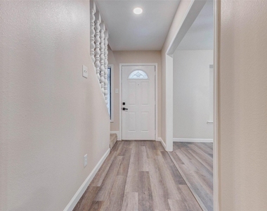 11222 Sagepark Lane - Photo Thumbnail 5