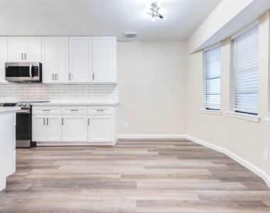 11222 Sagepark Lane - Photo Thumbnail 15