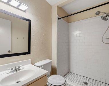 5315 Ridgestone Street - Photo Thumbnail 12