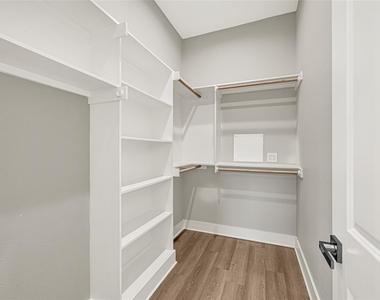 431 Elm View Road - Photo Thumbnail 7
