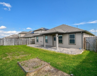 29410 Jarvis Bay Pass - Photo Thumbnail 17