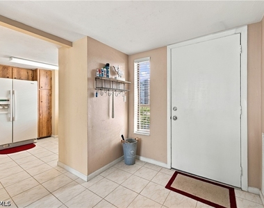 26300 Hickory Boulevard - Photo Thumbnail 1