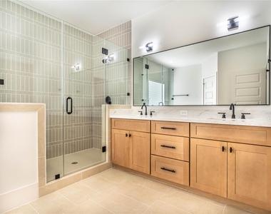 5726 Barbara Rose Lane - Photo Thumbnail 17