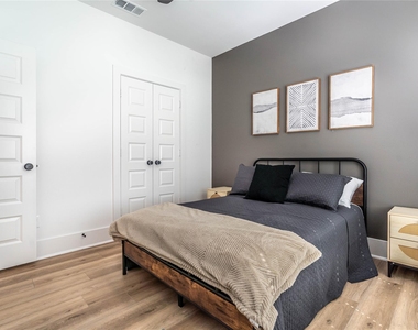 5726 Barbara Rose Lane - Photo Thumbnail 24