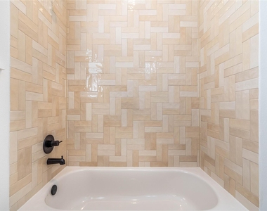 5726 Barbara Rose Lane - Photo Thumbnail 26