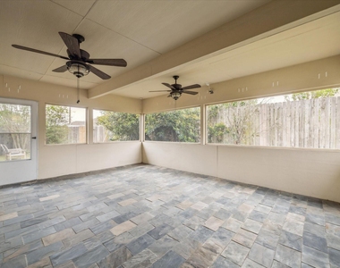 9842 Lynette Falls Drive - Photo Thumbnail 8